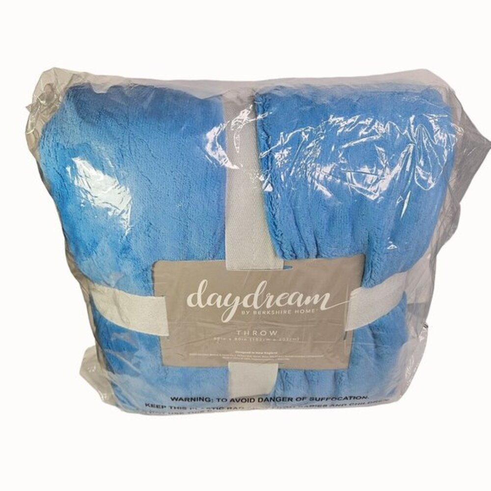 Daydream By Berkshire Home Throw Blanket 60 X 80 Blue Soft Plush Polyester New